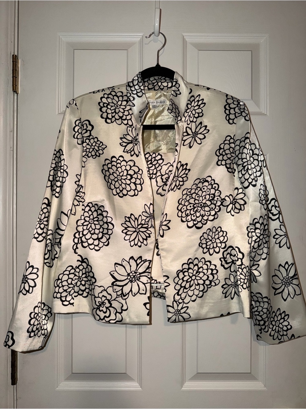 Sandra Darren Two-Piece Satin Beaded Blazer/Chemise Coordinated Set with Beading